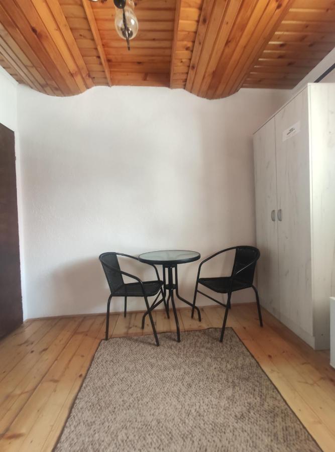 Snam Rooms&Apartment Žabljak エクステリア 写真