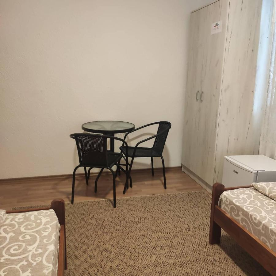 Snam Rooms&Apartment Žabljak エクステリア 写真