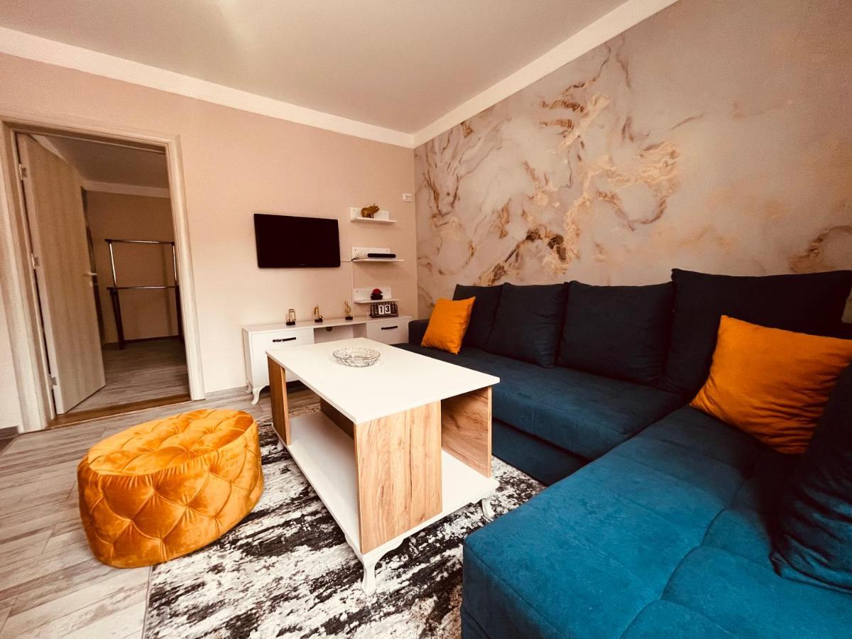 Snam Rooms&Apartment Žabljak エクステリア 写真