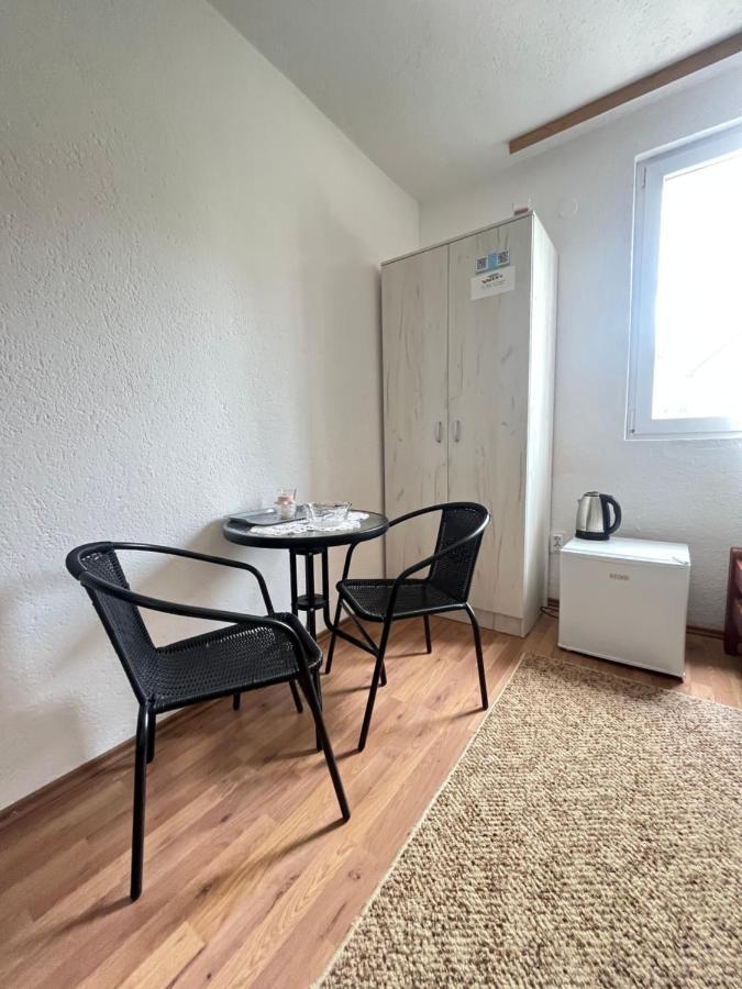 Snam Rooms&Apartment Žabljak エクステリア 写真